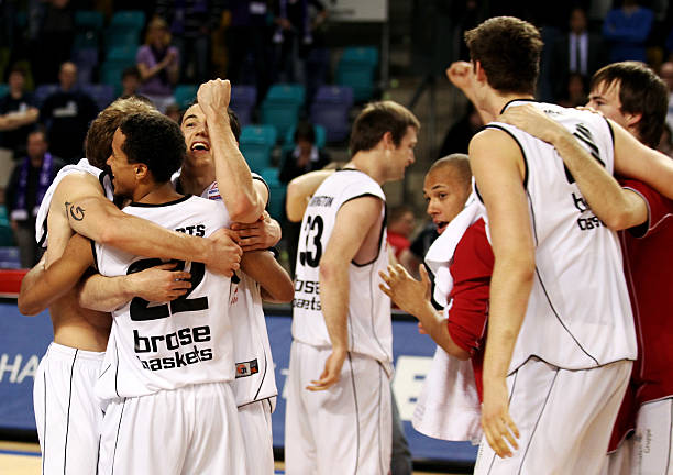 更是一节节 更是一节节