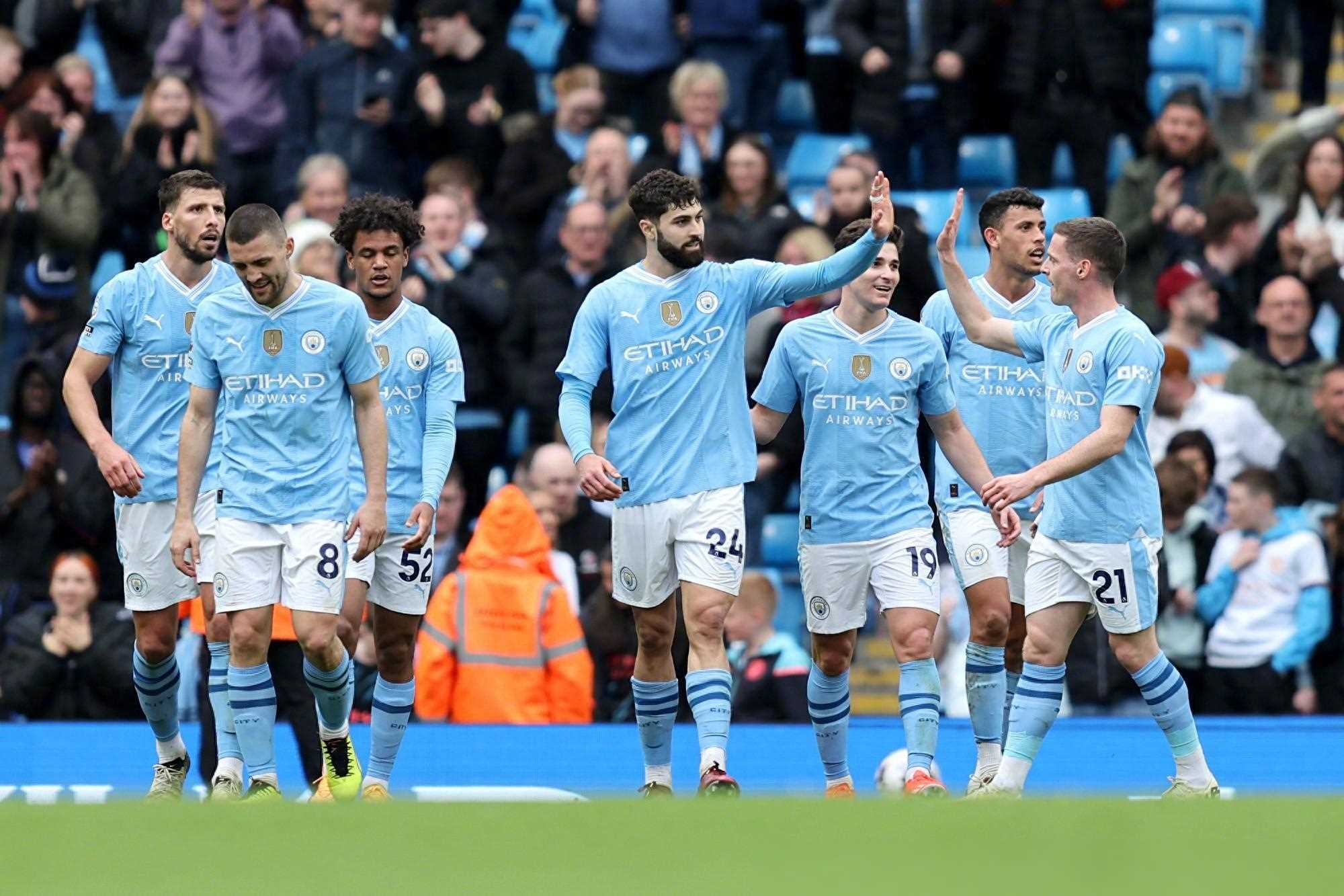 了球场穿着 了球场穿着