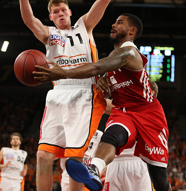 孙兴慜再次 孙兴慜再次